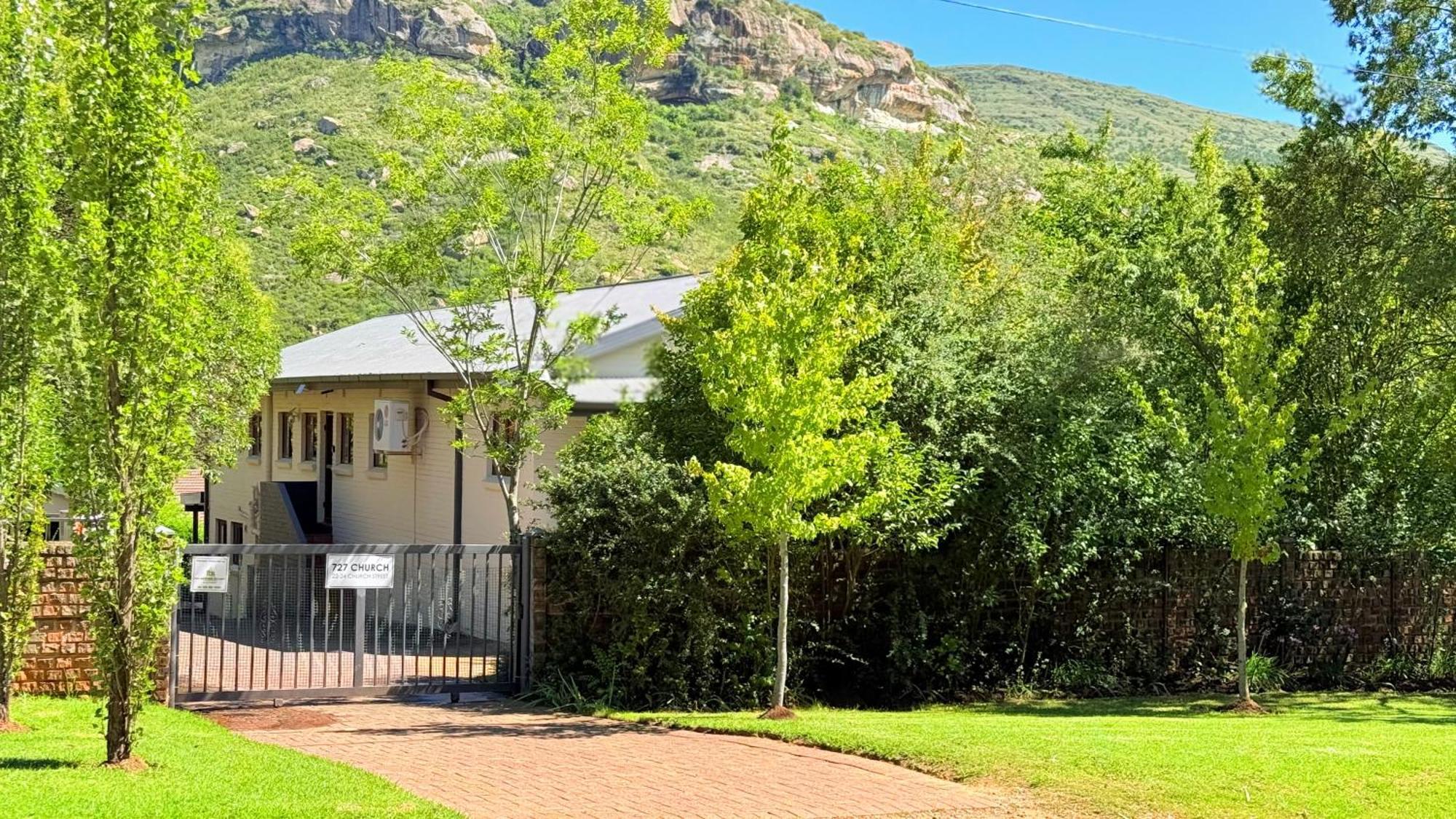 727 Church Clarens